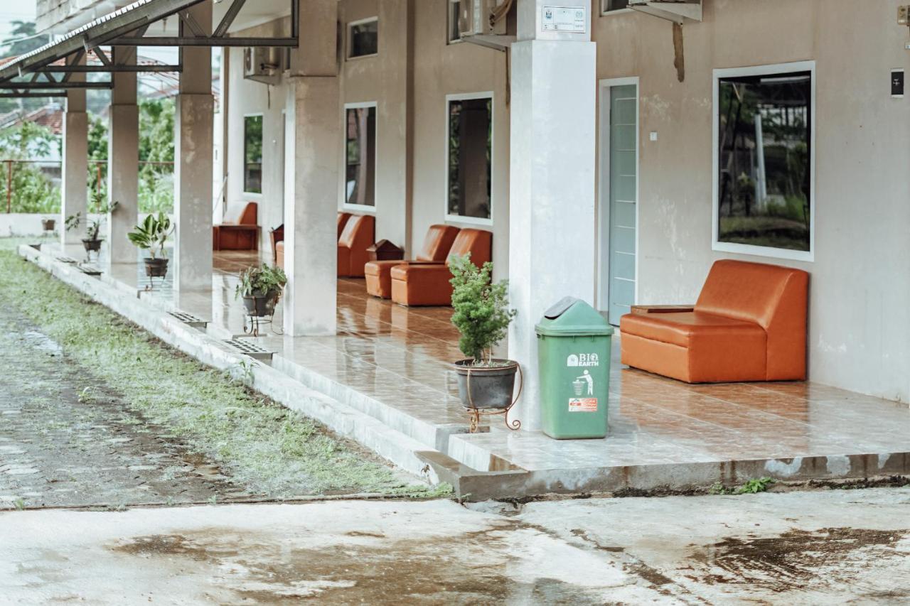 Pondok Kelapa Homestay Lampung Mitra Reddoorz Bandar Lampung Extérieur photo